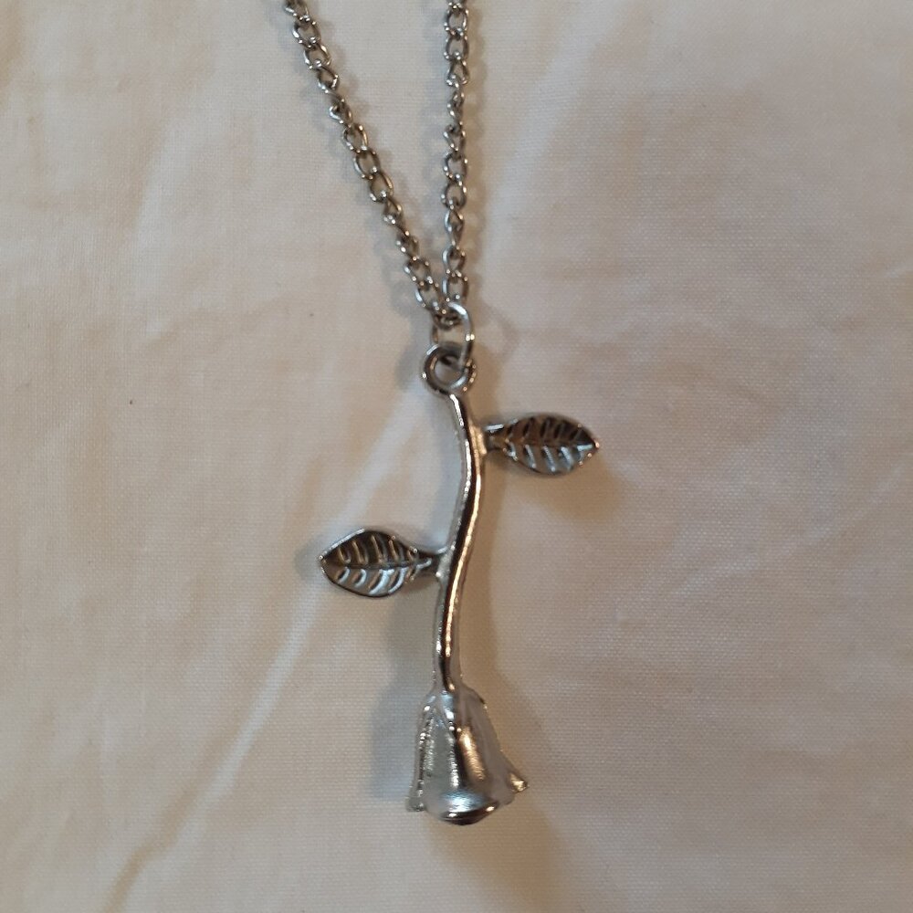 Single Rose Necklace